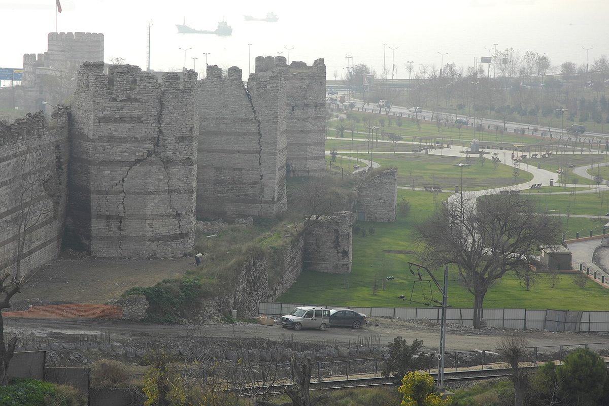Towers of the Theodosian land walls at Yedikule with a road and park running beside them